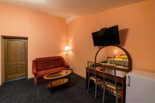 Гостиница Домик Охотника Токсово Полулюкс +-8