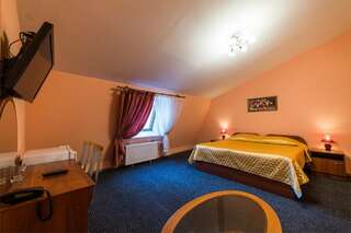 Гостиница Домик Охотника Токсово Полулюкс +-9