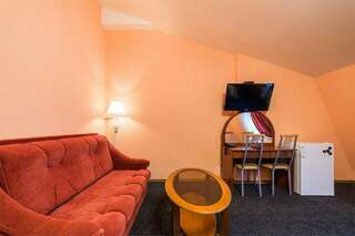 Гостиница Домик Охотника Токсово Полулюкс +-7